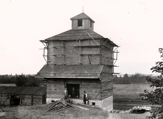 grain elevator Innisfil